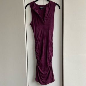 V-neck dress, knee length